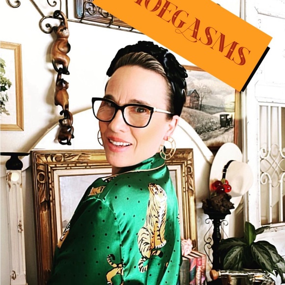 Fortune 🔮 Teller 🩶 Show LIVE SHOW LISTING FEBRUARY 1st - Picture 2 of 3